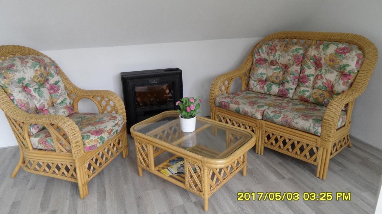 Bed and Breakfast De Duiventil Zegge Exterior foto